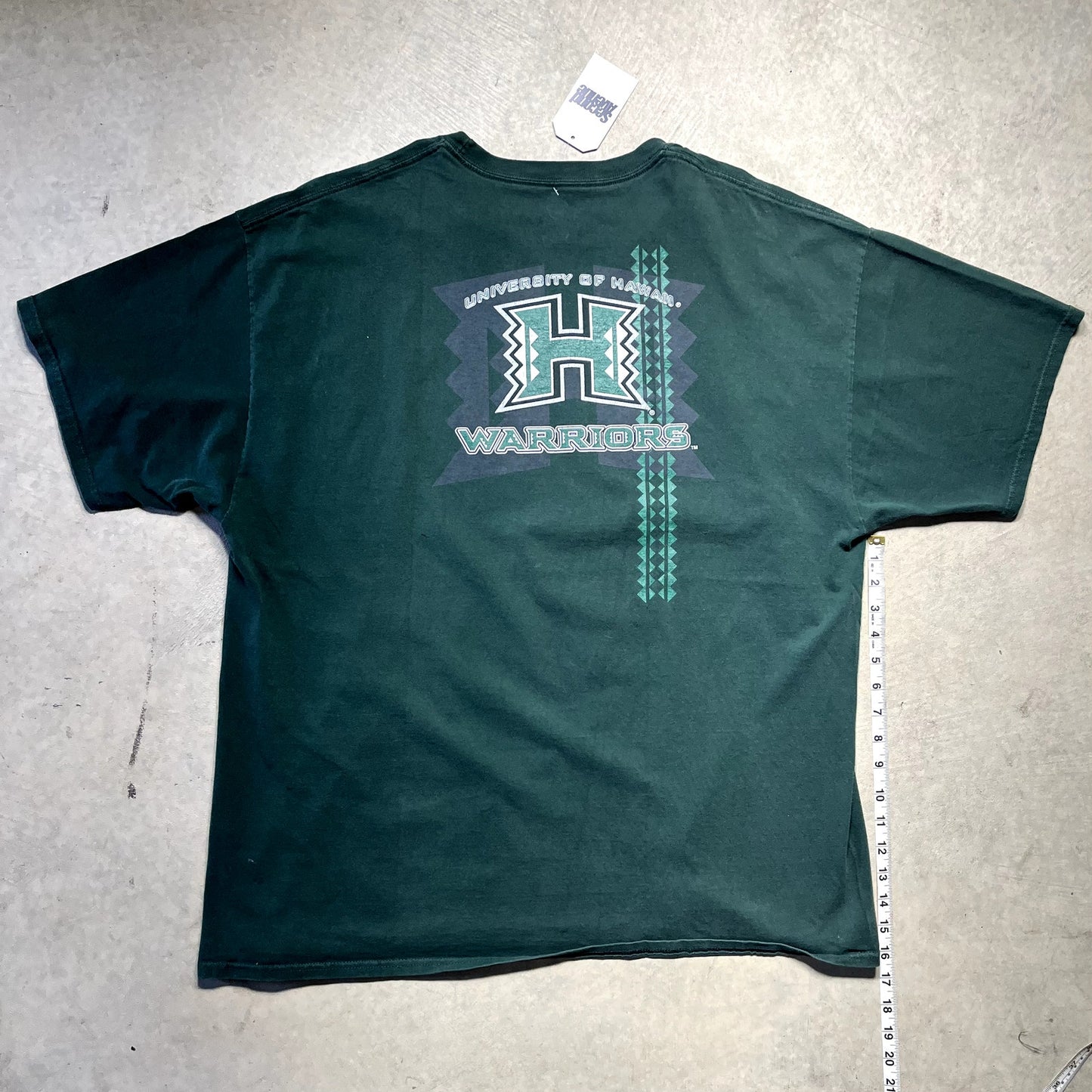 University of Hawaii Warriors T-Shirt Size 2XL